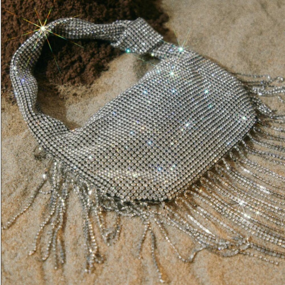 L ARTISTE SILVER RHINSTONE CRYSTAL FRINGED KNOTTED HANDLE HAND BAG